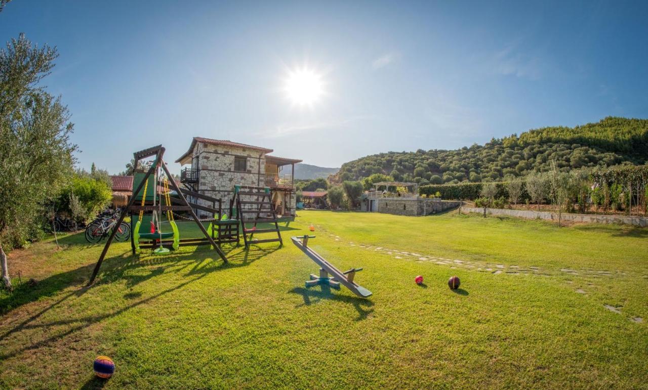 Niriides Hotel Porto Koufo Exterior photo
