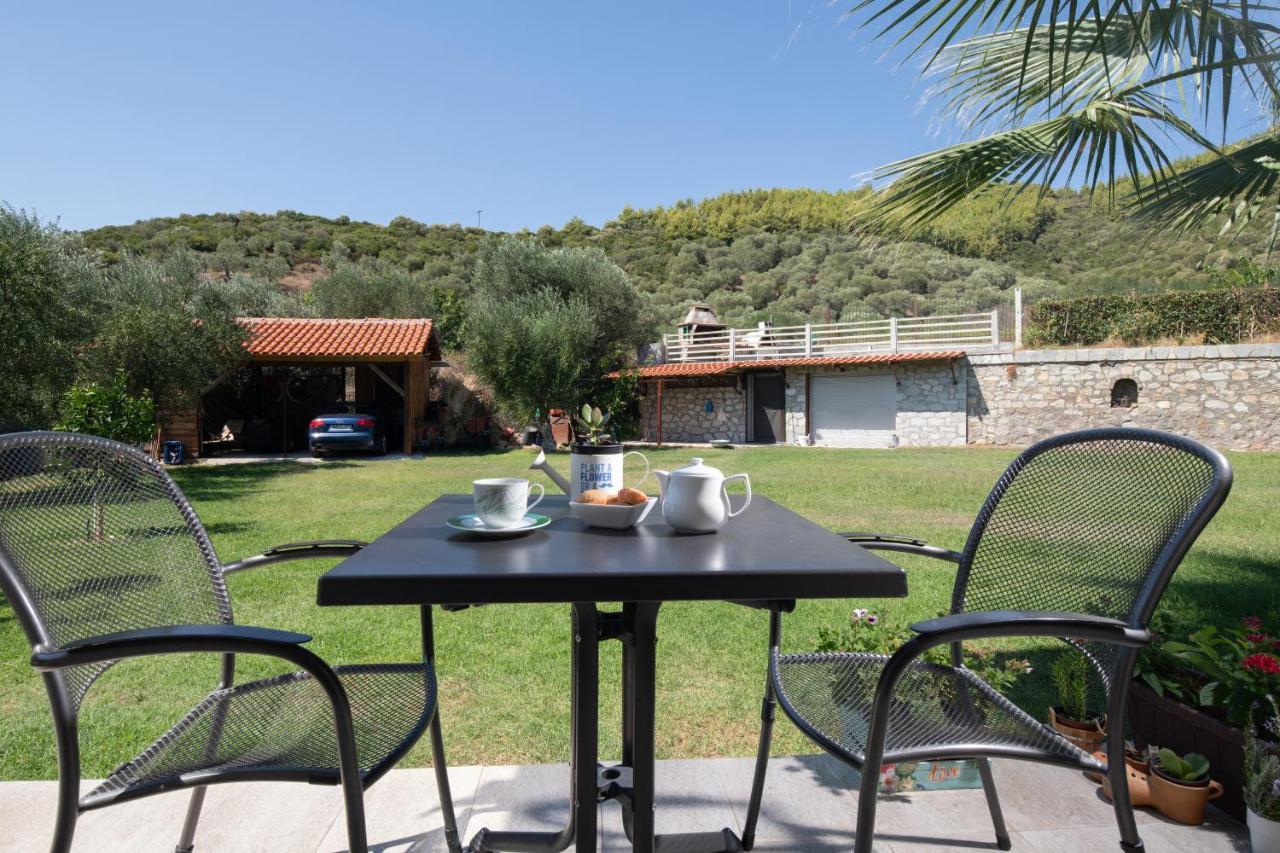 Niriides Hotel Porto Koufo Exterior photo