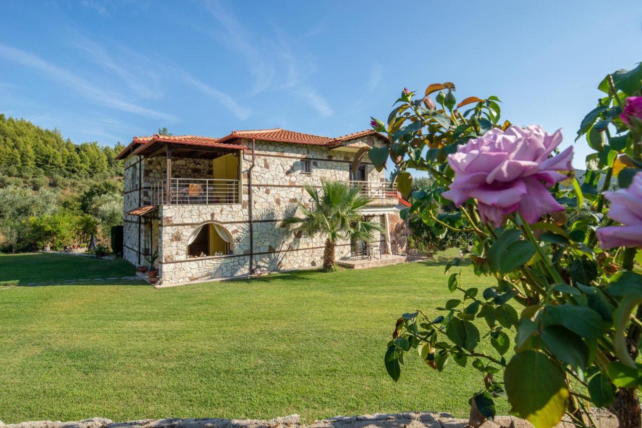 Niriides Hotel Porto Koufo Exterior photo
